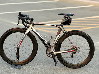 Java full carbon road bike
