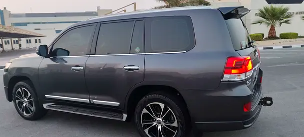 صورة 4 لـ 2021 Toyota LAND CRUISER