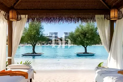 Genuine Resale | First Row | Close To Lagoon