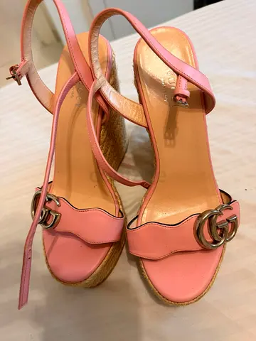Original Pink Gucci wedge sandals, women's size (pre-owned) Gucci shoes