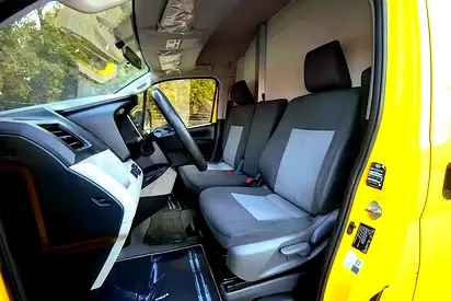 2020 Toyota HIACE — фото 10