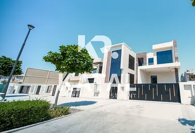 Stunning Villa | Spacious 5BR+M | Ready to Move In