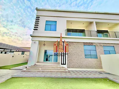 Spacious Well maintained 5Bhk Spacious layout Villa With separate Hall Majlis Maids room Balcony op