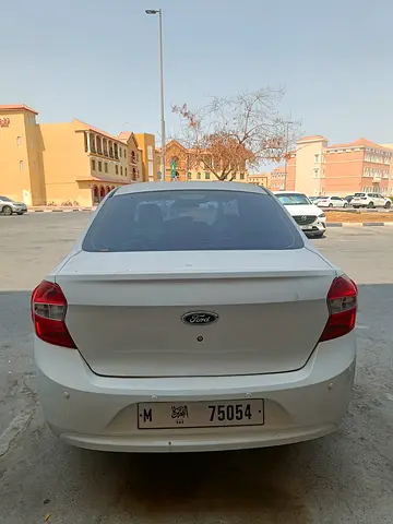 2016 FORD FIGO 照片 2