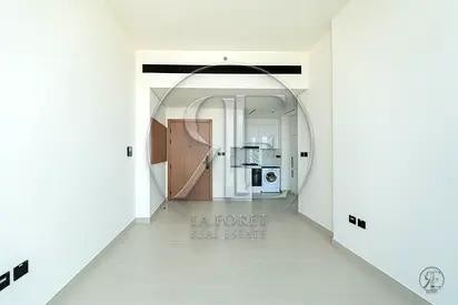 Marina View | Prime Location | Fitted Kitchen