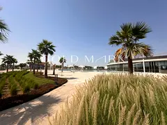 Vacant | Beach Community | Available now
