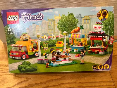 LEGO Friends Street Food Market 41701