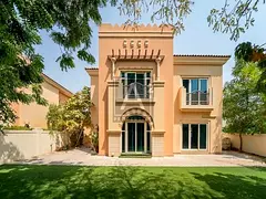 BIG PLOT | SPACIOUS | READY TO MOVE
