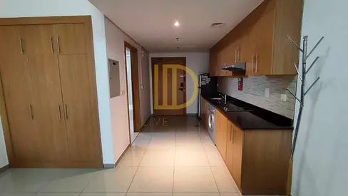 Vacant | Large Studio | Balcony | Parking Ready
