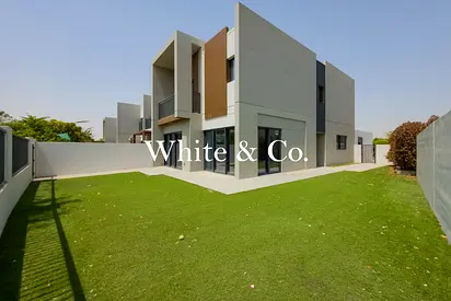 Large Corner Plot l Park Backing l Vacant