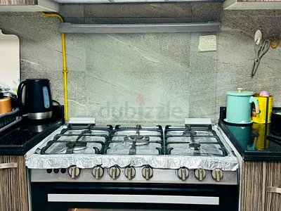 Midea 5-Burner Gas Cooker & Oven (Stainless Steel) – Excellent Condition