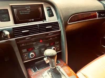 2011 AUDI A6 — миниатюра 13
