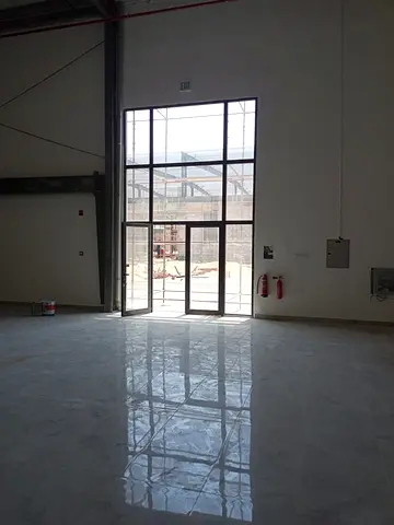 Industrial Warehouse for Rent in Umm Al Deraa | 2,100 Sq. Ft. | 18 KW Power | AED 50 Per Sq. Ft. | 4 Payments