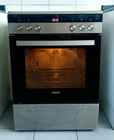 Siemens iQ300 Freestanding Electric Cooker – Stainless Steel – Excellent Condition