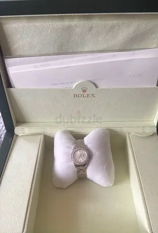 Beautiful and elegant Rolex ladies’ watch in white gold with diamonds.