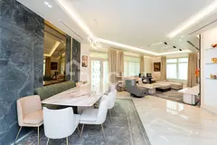 Fully Renovated and Furnished | A Type | Mid Floor