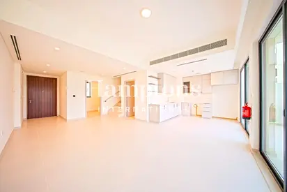 Single Row | Brand New | Family Community