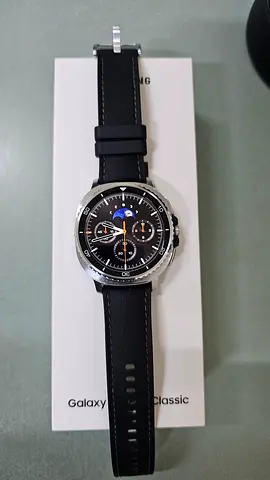 Samsung Galaxy Watch 8 Classic LTE - 6 Months Warrenty Left