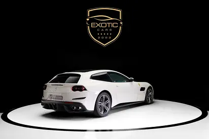صورة 4 لـ 2017 Ferrari GTC4 LUSSO