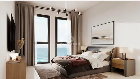 POOL-FACING STUDIO | TOP FLOOR | 3-SIDE OPEN BALCONY