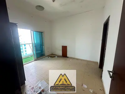Distinctive one-bedroom apartment | City Towers | Central air conditioning | Open view | Balcony