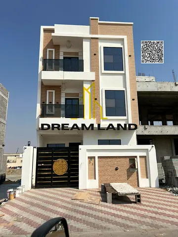 Townhouse for sale in Ajman | Al Yasmin area | 5 bedrooms, majlis, 2 living rooms and roof | Freehold for all nationalities | Price includes central a