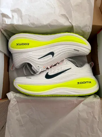 Brand New Unworn Nike Vomero plus (42.5)
