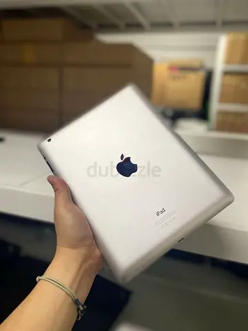 Apple iPad (4th Generation) | 32GB | Retina Display | Wi-Fi | A1458