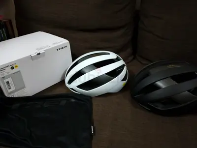 Trek Velocis MIPS Helmets