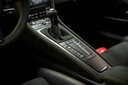 صورة 10 لـ 2024 Porsche 718