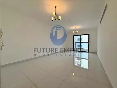 Spacious Layout | 3Bedroom+ Store | Near Metro