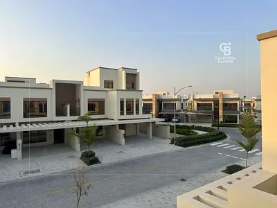 Mid Corner with Maid's Room | Close to Central Hub