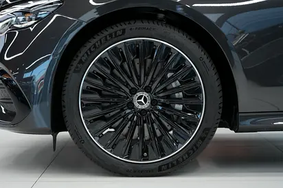 صورة 6 لـ 2026 Mercedes-BENZ E-CLASS