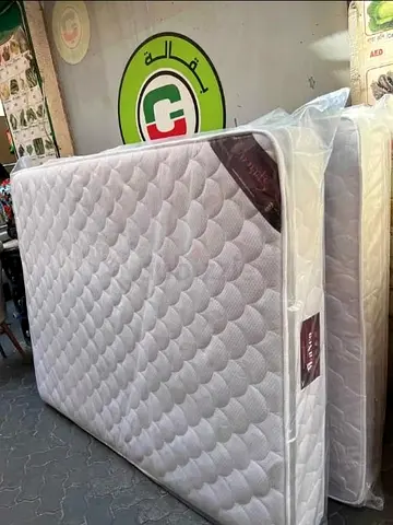 160x200cm Queen size mattress with top foam.  Same day delivery available