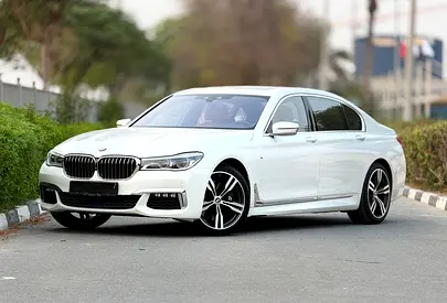 1 Year Warranty 2 Original Keys Full Service History GCC Specs