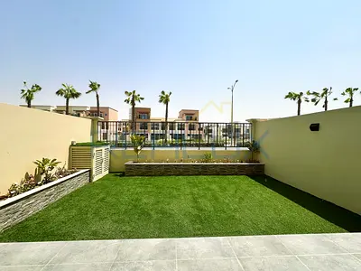 Single Row | Landscaped Garden | Steps Away from the Lagoon