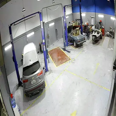 Fully Operational Auto Garage with Cheao Rent for Sale – Al Quoz, Dubai