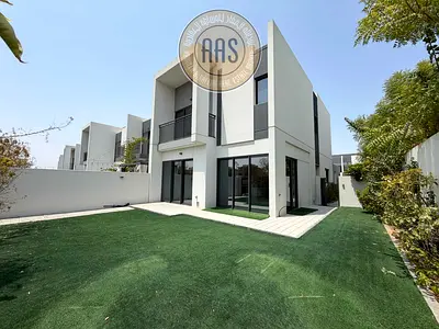 4BR Single Row Villa for Rent | Near Pool & Park in La Rosa Villanova