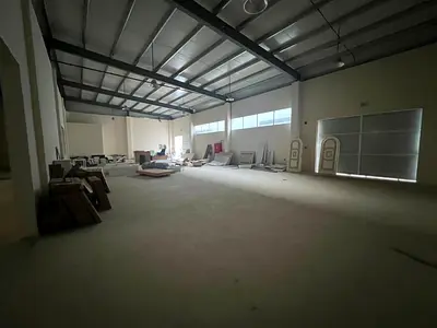 Industrial Shed for Rent in Umm Al Deraa | 6,300 Sq. Ft. | 100 kW Power