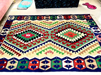 Handwoven geometric kilim rug - vibrant colors, excellent condition