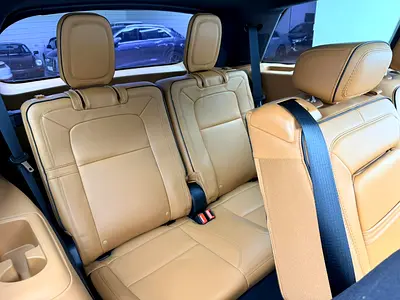 صورة 18 لـ 2021 Lincoln AVIATOR