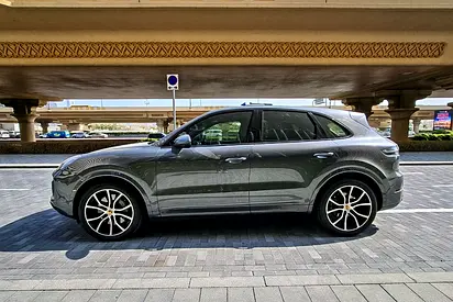 صورة 5 لـ 2019 Porsche CAYENNE