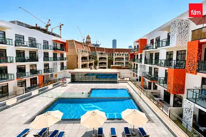 POOL VIEW | CHILLER FREE | CLOSE TO MALL