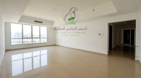 غرفتين ماستر وصالة في المجاز 2 مع باركينج مجاني غرفة خادمة ماستر خزائن بالحائط موزع كبير موقع مميز قريب من جميع الخدمات