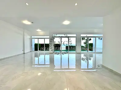 Luxury Beach Villa | Beachfront | Vacant & Ready