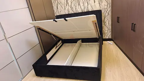 King-size Ottoman Storage Bed with Lift-Up Mattress Base - Black