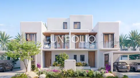 Large Style | On Lagoon | Next to Amenities