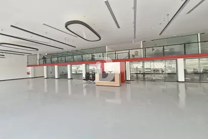 ROAD-FACING | AUTOMOBILE SHOWROOM | FULLY FITTED