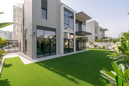 Park & Paddle Court View | Ready NOW