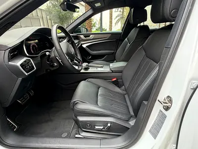 صورة 14 لـ 2025 AUDI RS6